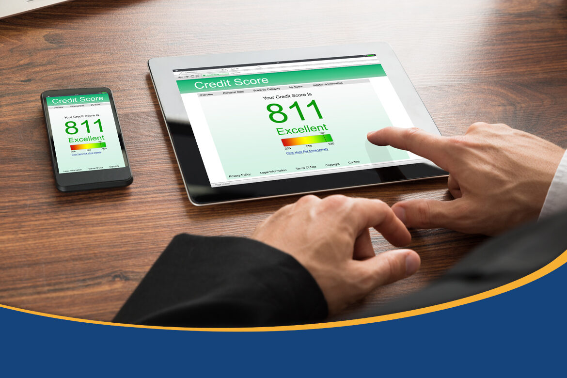 7 Habits of People with High Credit Scores Graphic